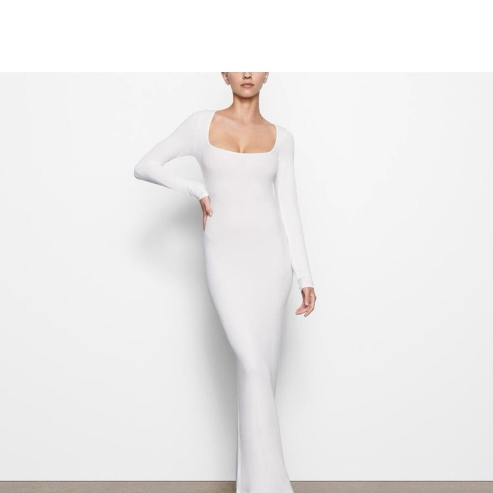 SKIMS White Long Sleeve Dress